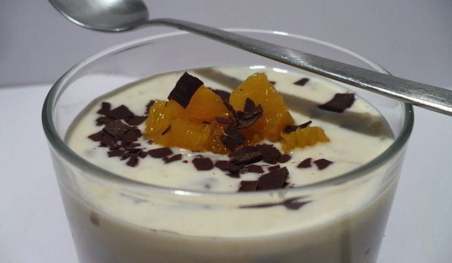 Рецепт апельсиновый йогурт с шоколадной стружкой