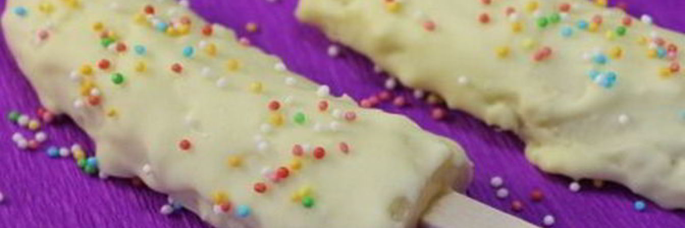 Бананы в белом шоколаде на десерт