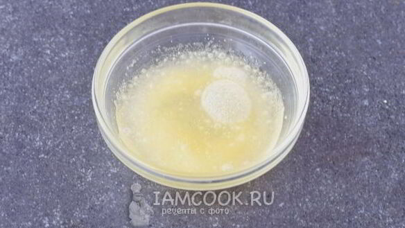 ШАГ 5. десерт из сметаны и желатина с фруктами