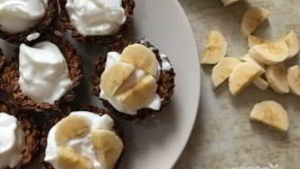 ШАГ 7. гранола-корзинки с греческим йогуртом