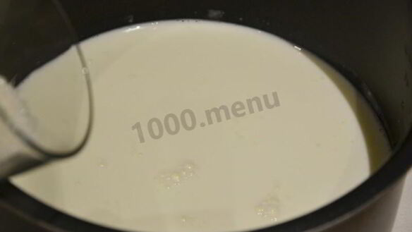 ШАГ 2. йогурт клубничный