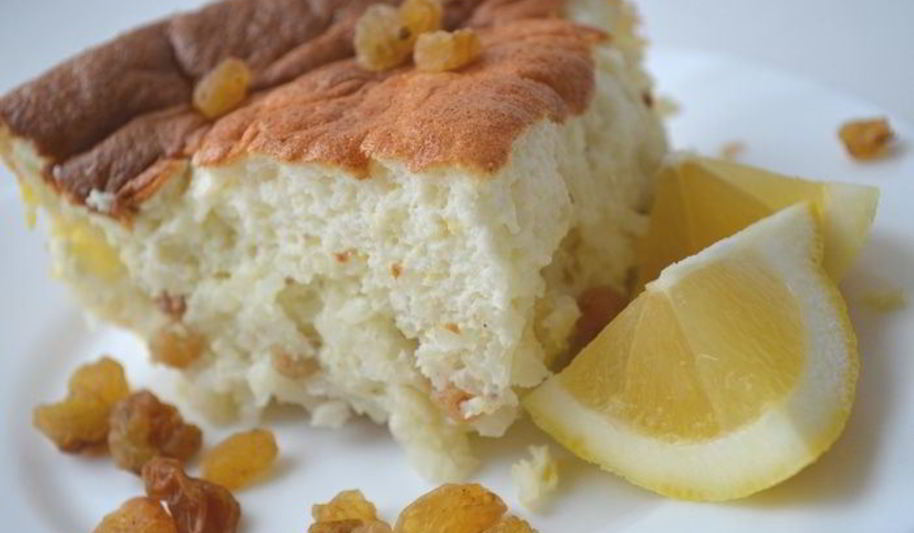 Рецепт классический английский рисовый пудинг с изюмом