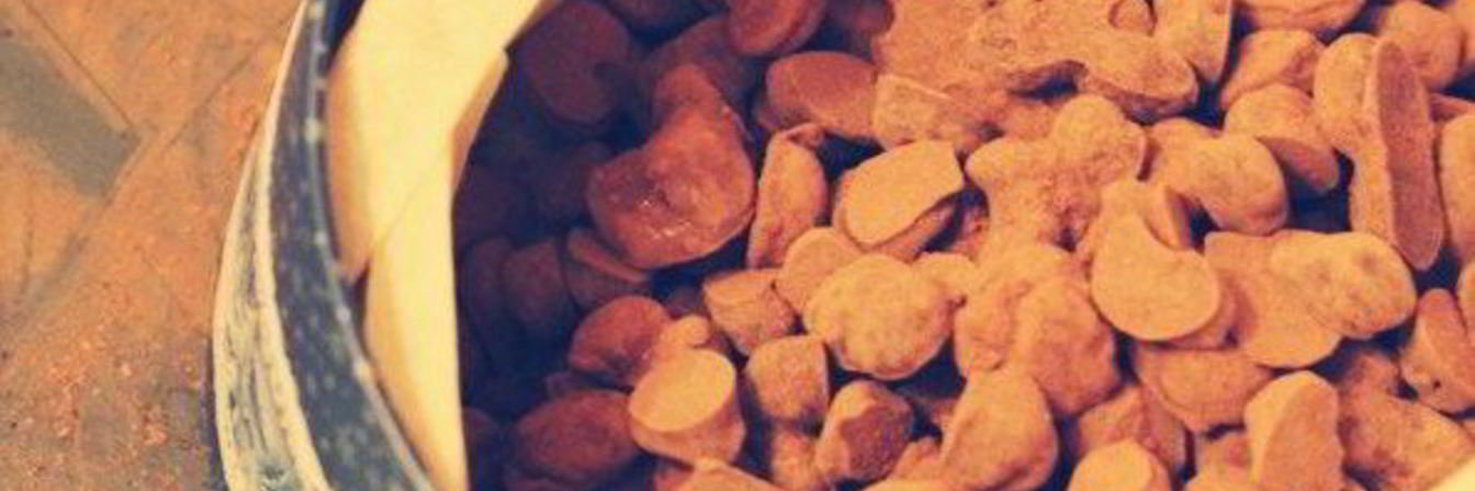 Кофейные зерна в шоколаде с солью