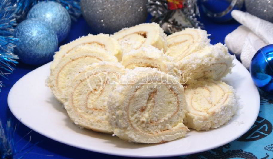 Рецепт бисквитный рулет с кремом и кокосовой стружкой