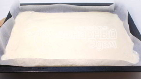 ШАГ 4. бисквитный рулет с кремом и кокосовой стружкой