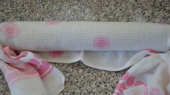 ШАГ 5. бисквитный рулет с лососевым кремом