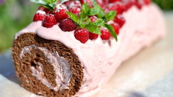 ШАГ 9. бисквитный рулет с творожно-ягодным кремом