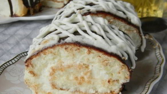 ШАГ 19. бисквитный рулет со сливочно-творожным кремом и глазурью