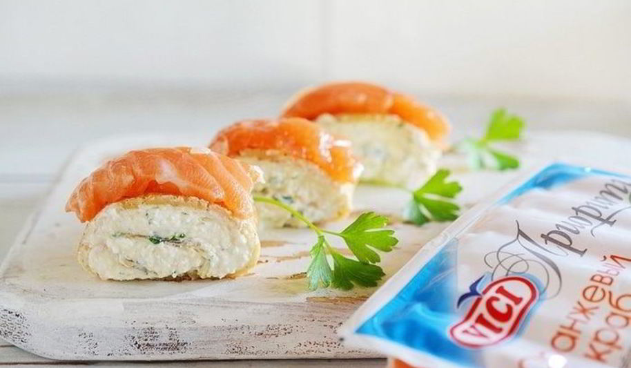 Рецепт блинные рулетики с крабовым кремом и семгой