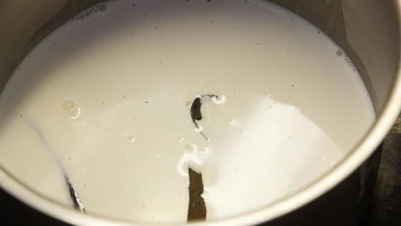 ШАГ 2. крем-брюле из топленого молока