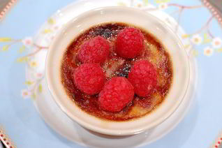 Крем-брюле с малиной