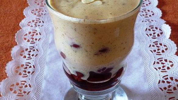 ШАГ 6. крем сабайон с кантучини и вишней