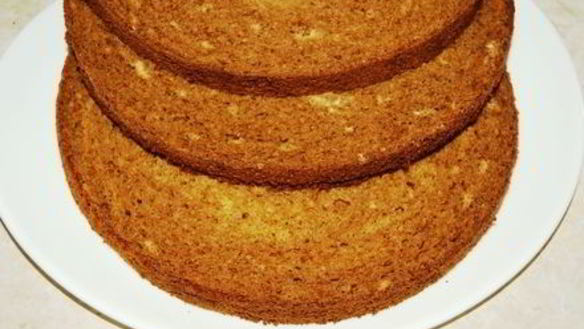 ШАГ 8. медовый бисквит со сливочным кремом