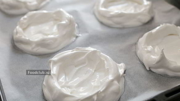 ШАГ 2. павлова с заварным кремом и ягодами