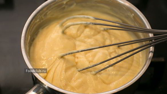 ШАГ 5. павлова с заварным кремом и ягодами