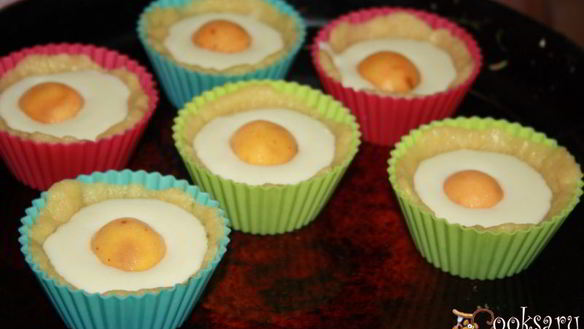 ШАГ 7. песочные корзинки с кремом и абрикосом яишенки