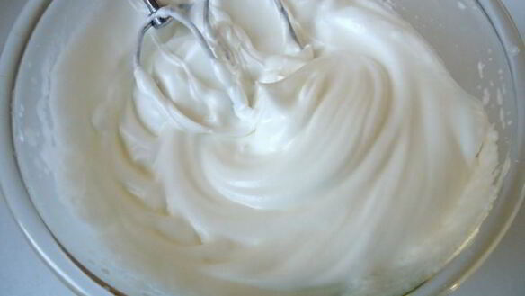 ШАГ 10. шоколадный рулет с трюфельным кремом