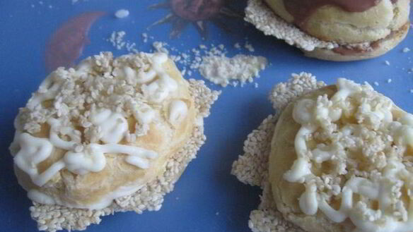 ШАГ 8. шу кунжутные облачка с лимонным кремом