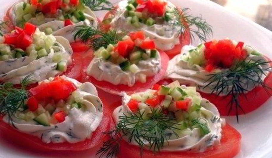 Рецепт томаты с творожным кремом и овощами