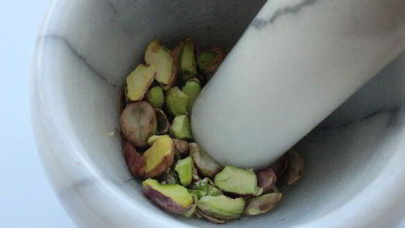 ШАГ 3. ванильный крем с грильяжем