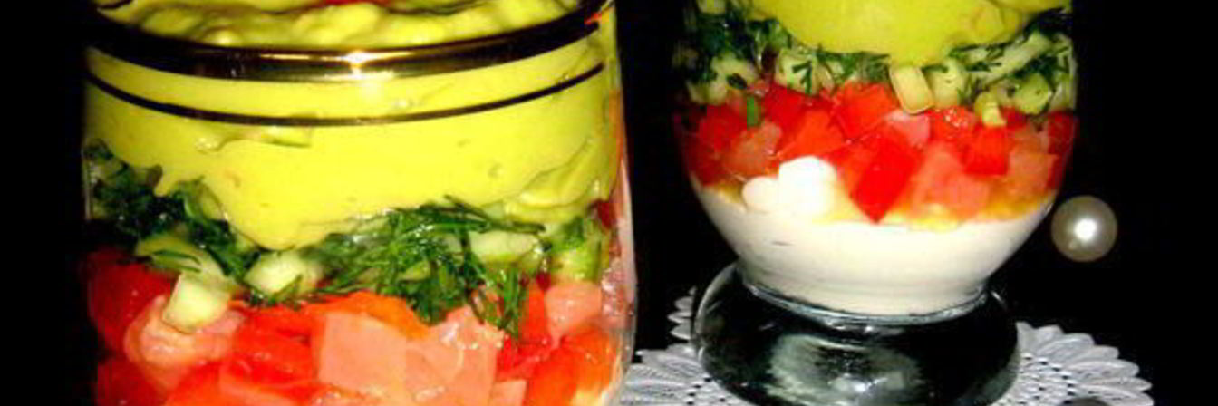 Verrines с семгой и кремом из авокадо