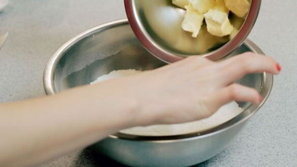 ШАГ 3. ягодные корзиночки с заварным кремом