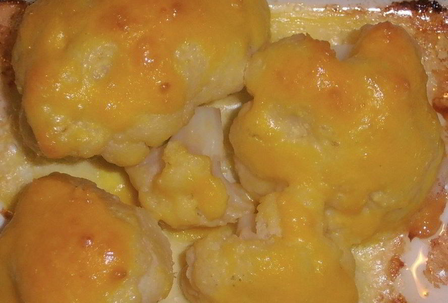 Запеченная цветная капуста с кремом из пармезана