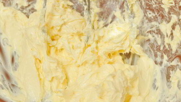 ШАГ 10. заварной крем на желтках