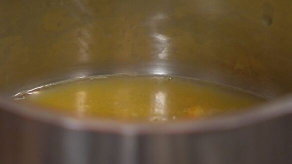 ШАГ 6. малиновое желе с пузырьками