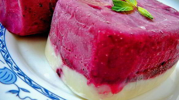 ШАГ 7. черносмородиновое мороженое с йогуртом