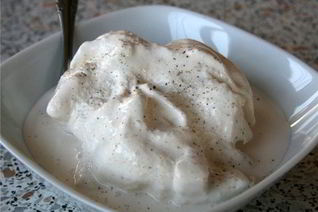 Домашнее ванильное мороженое