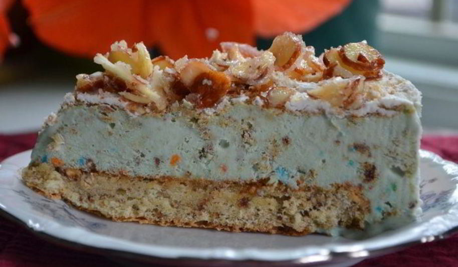 Рецепт миндальный хрустящий торт-мороженое
