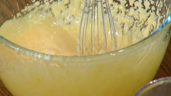 ШАГ 2. мороженое с клубникой