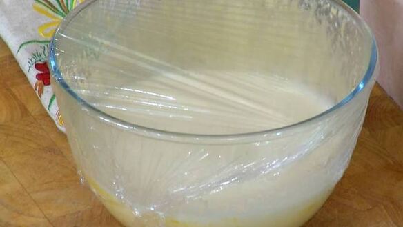 ШАГ 3. мороженое с клубникой