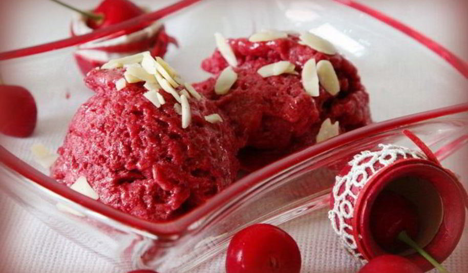 Рецепт полезное вишневое мороженое