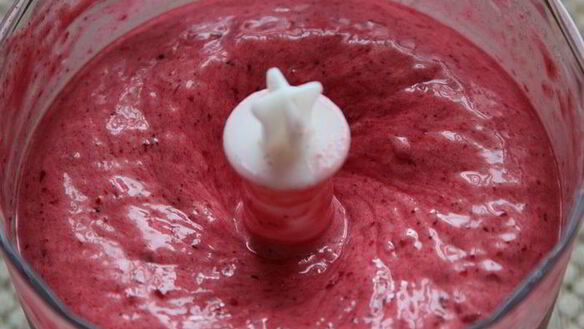 ШАГ 4. полезное вишневое мороженое