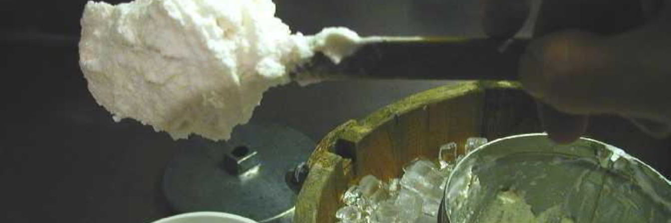 Самое простое сливочное мороженое