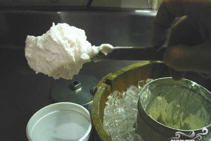 Самое простое сливочное мороженое