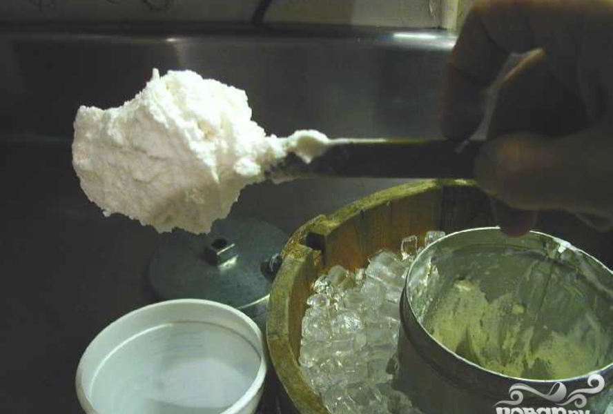 Самое простое сливочное мороженое