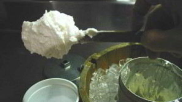 ШАГ 6. самое простое сливочное мороженое