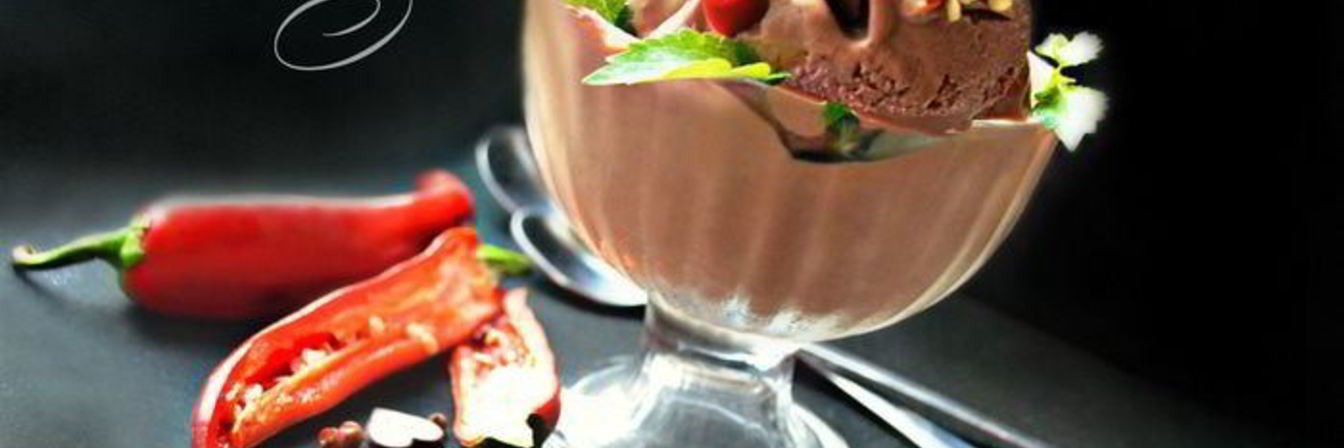Шоколадное мороженое c красным перцем