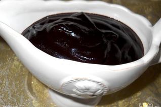 Шоколадный соус для десертов, мороженого, блинов