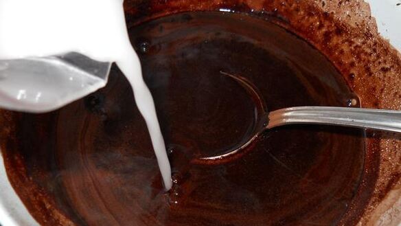 ШАГ 5. шоколадный соус для десертов, мороженого, блинов