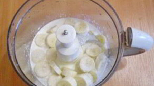 ШАГ 2. сыроедческое банановое мороженое