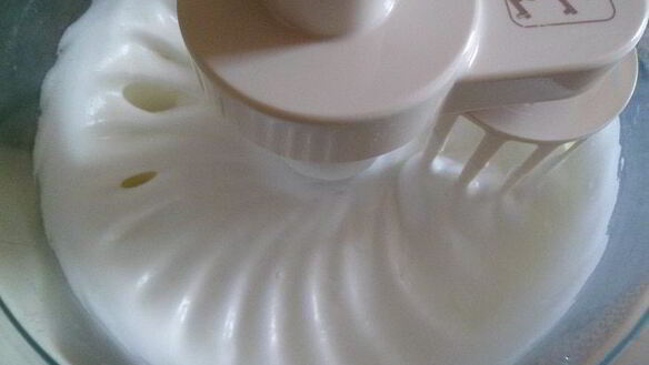 ШАГ 4. торт-мороженое малиново-розовая симфония