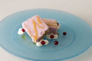 Творожно-клюквенное мороженое