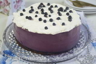 Черничный муссовый торт