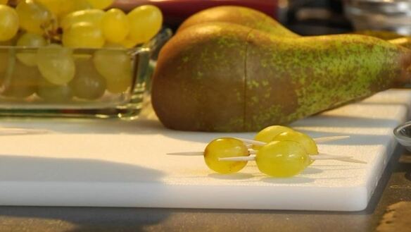 ШАГ 2. фруктовый ежик и воздушный ягодный мусс