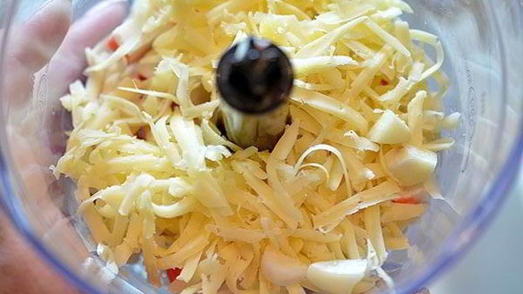 ШАГ 4. кальмар, фаршированный крабовым муссом