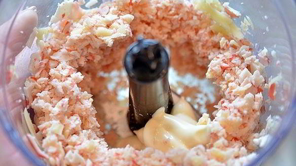 ШАГ 5. кальмар, фаршированный крабовым муссом